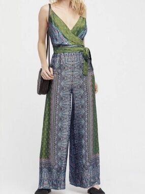 Free People Britt Printed Playsuit Jumpsuit Romper Silky Wide Leg Size 2